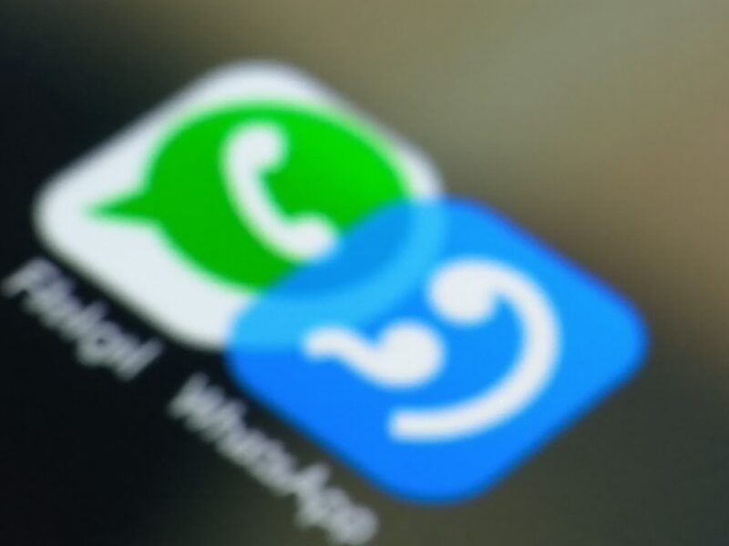 Comment WhatsApp associe la double coche bleue à la confirmation de lecture des messages